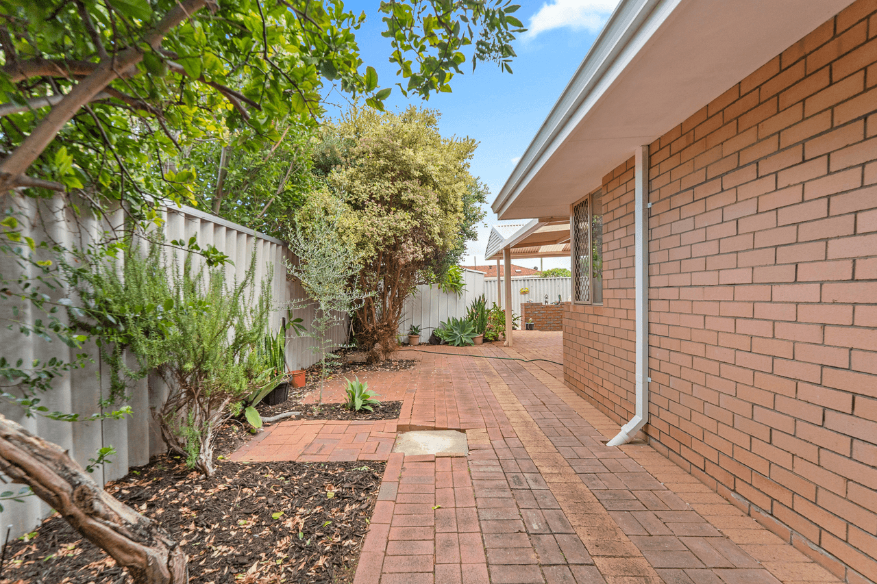 48b Regan St, ROCKINGHAM, WA 6168