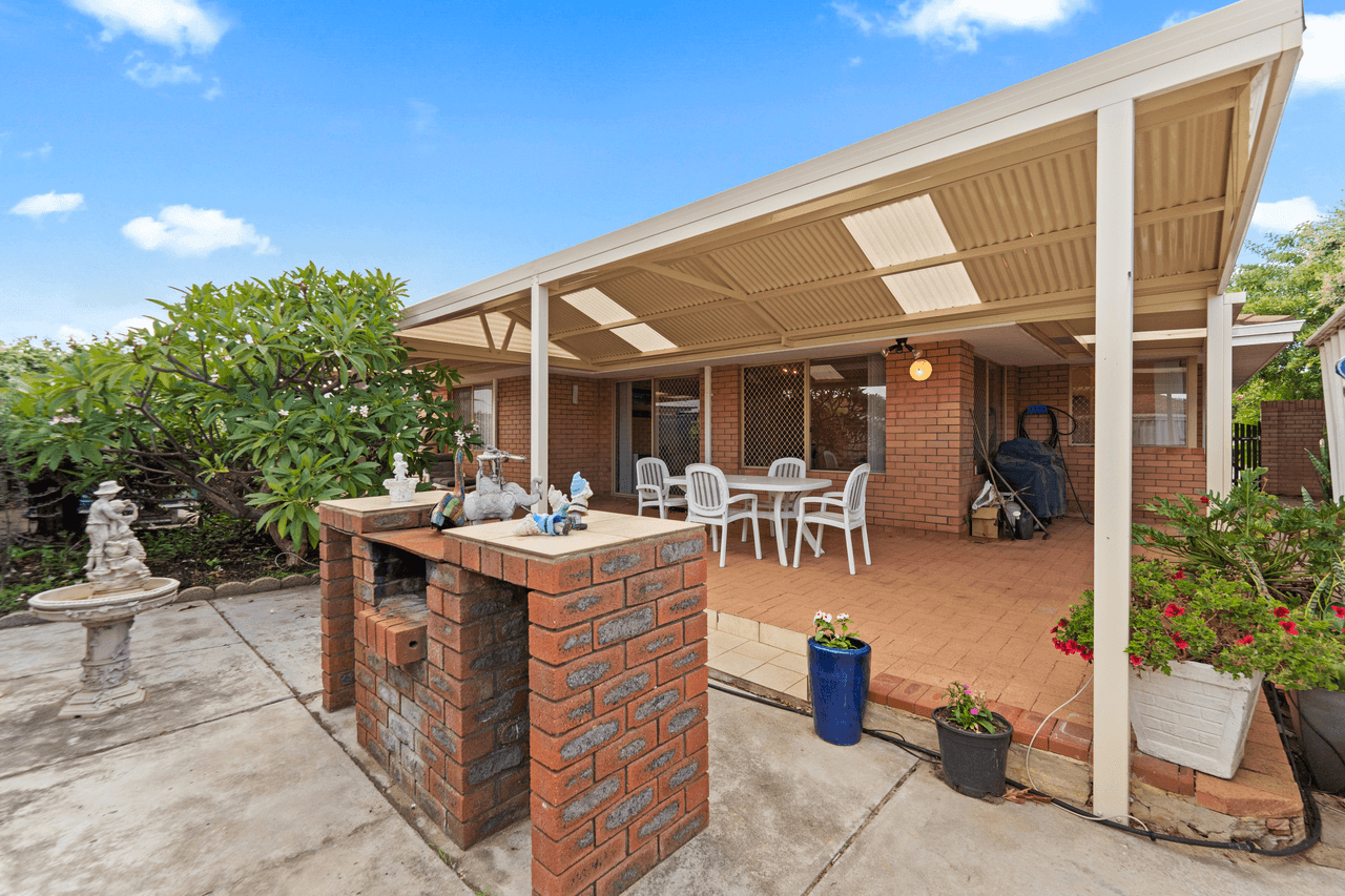 48b Regan St, ROCKINGHAM, WA 6168