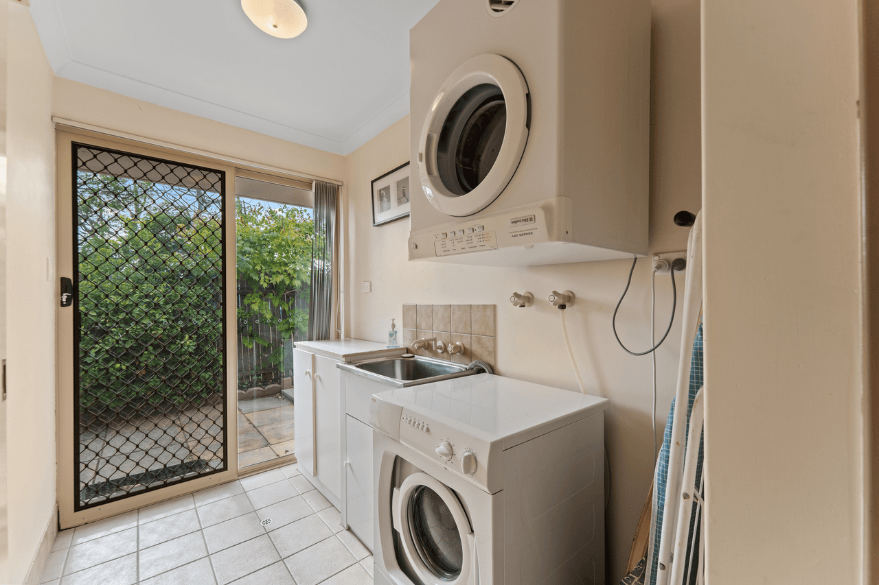 48b Regan St, ROCKINGHAM, WA 6168