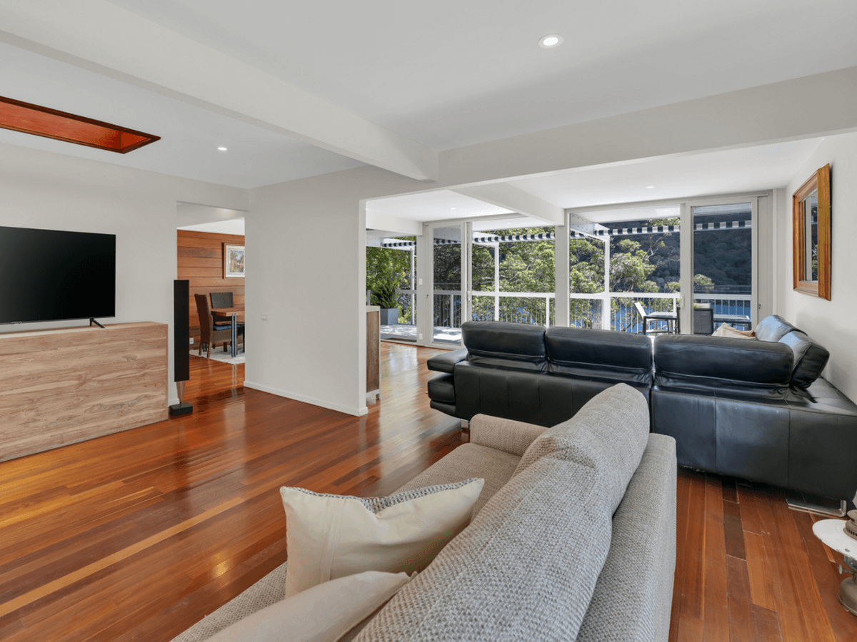 8 Cottage Point Road, COTTAGE POINT, NSW 2084