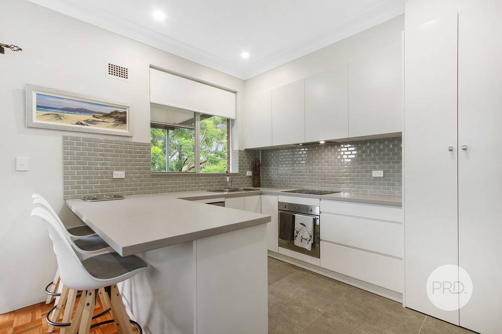 28 Jindabyne Crescent, PEAKHURST HEIGHTS, NSW 2210