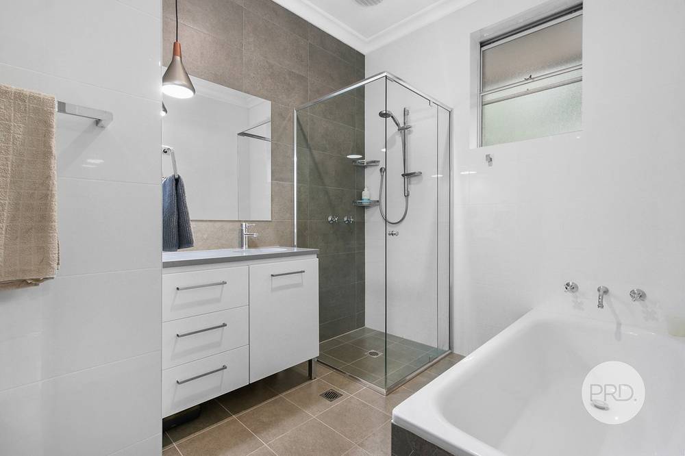 28 Jindabyne Crescent, PEAKHURST HEIGHTS, NSW 2210