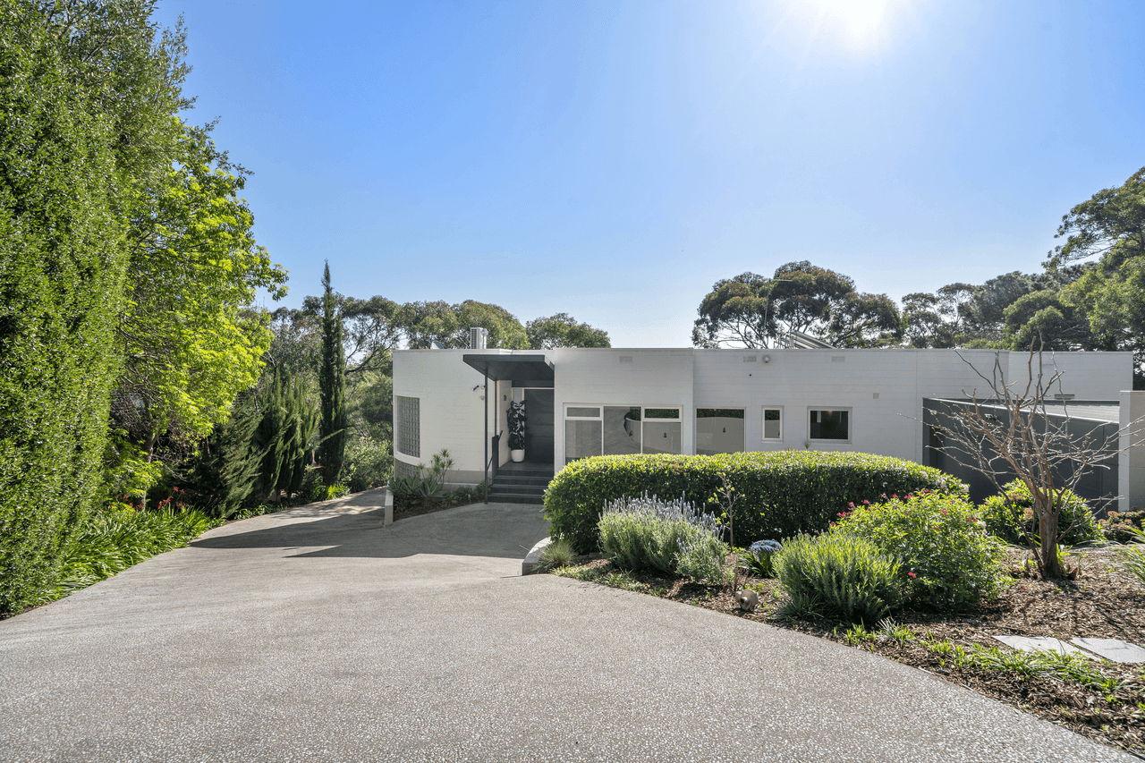 32 Seaview Road, LYNTON, SA 5062