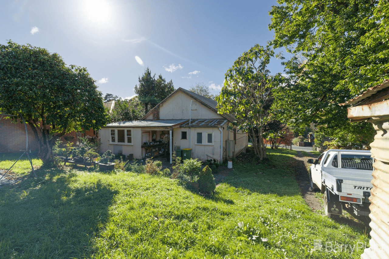 4 Russell Street, Emerald, VIC 3782