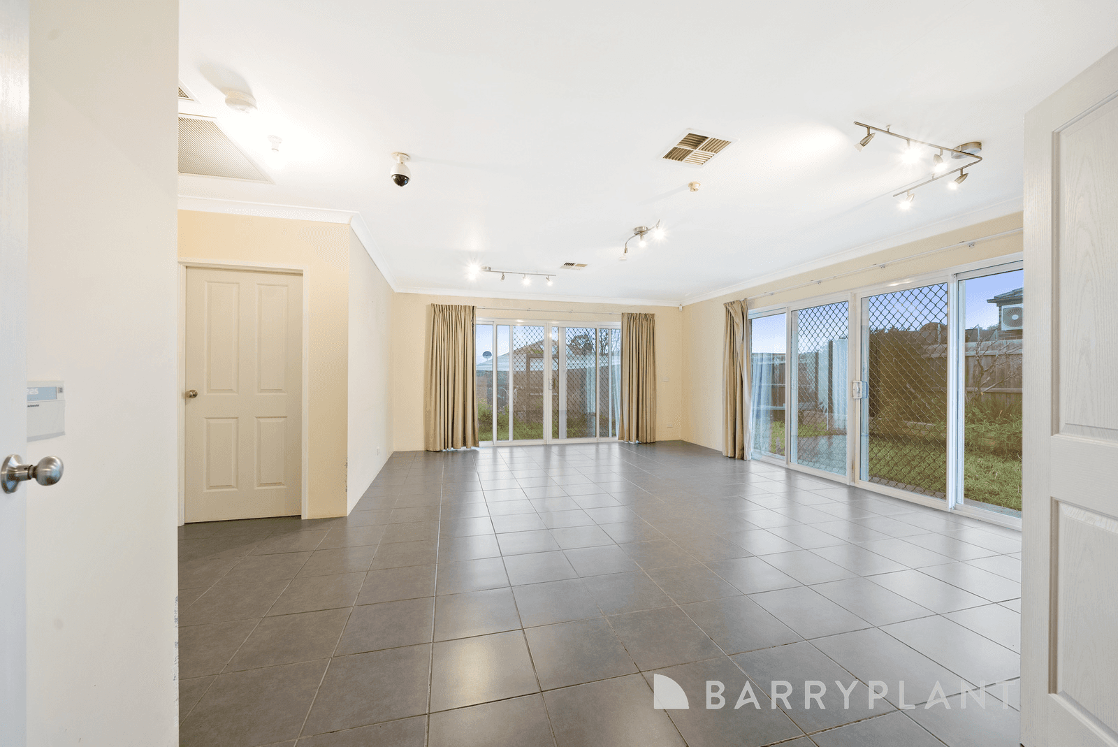 5 Melrome Court, Kurunjang, VIC 3337