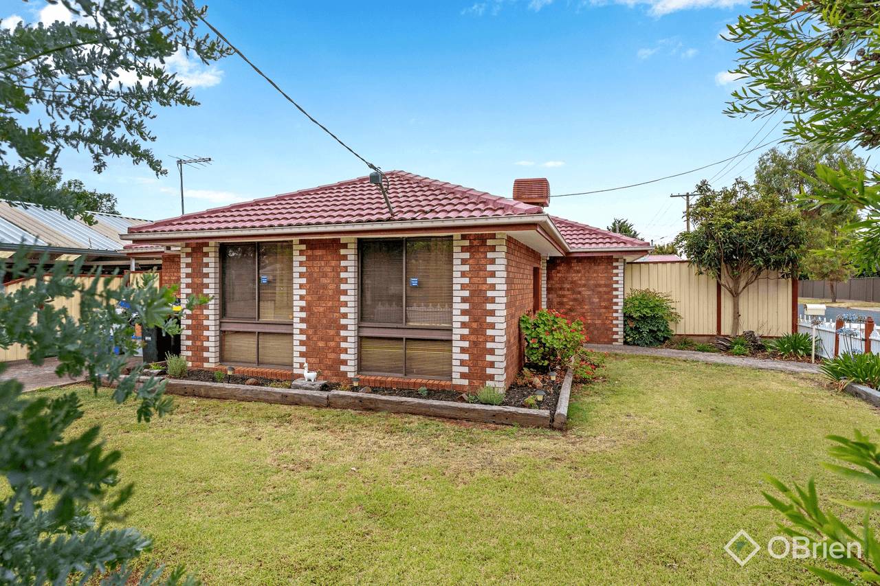 2 Acacia Crescent, Melton South, VIC 3338