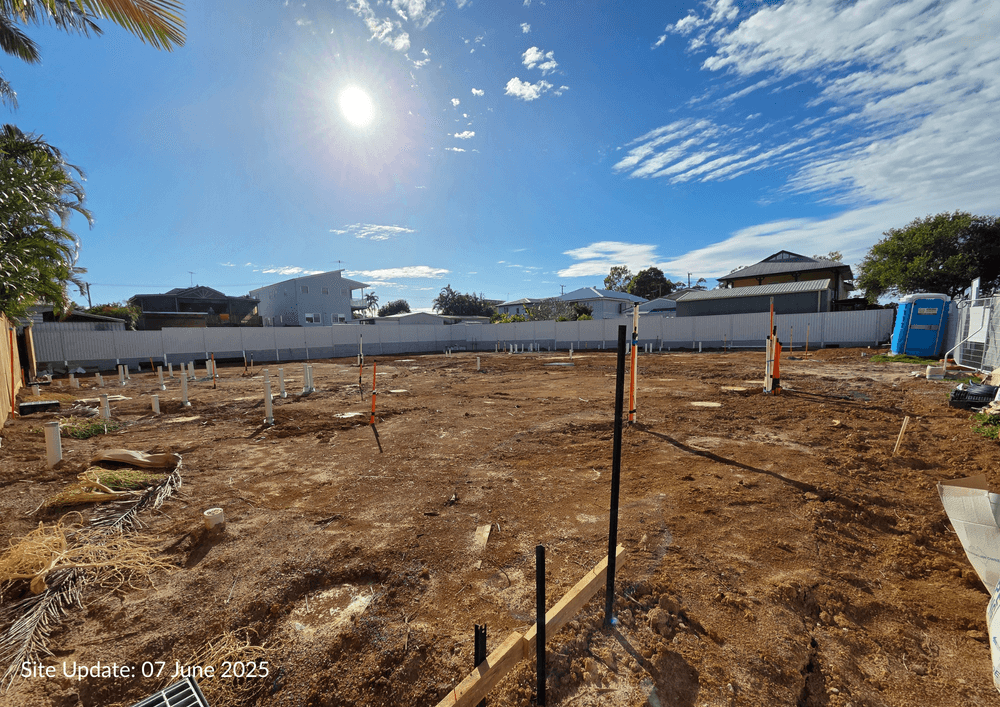 2/2-4 Collins Street, WOODY POINT, QLD 4019
