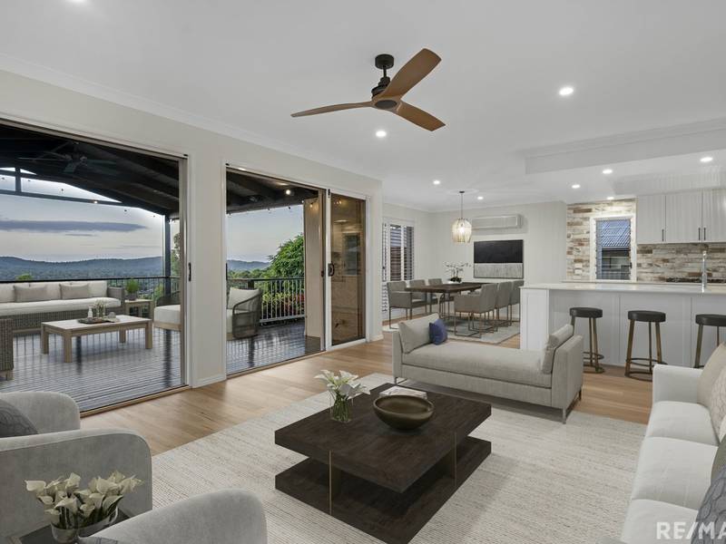 13 Tara Vista Boulevard, HIGHLAND PARK, QLD 4211