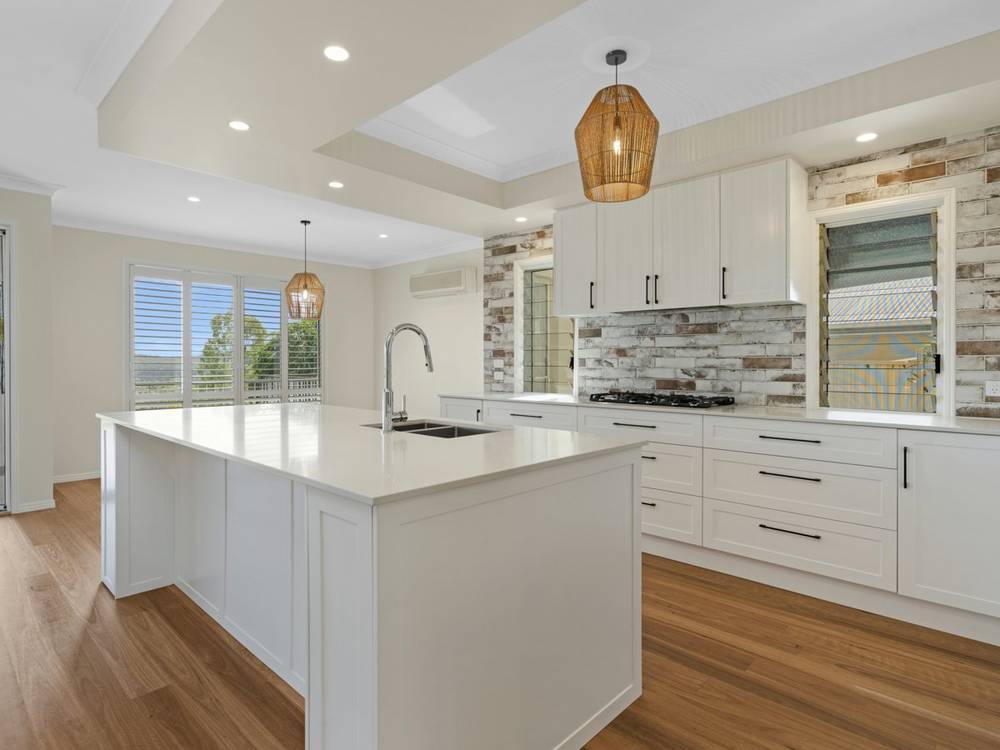 13 Tara Vista Boulevard, HIGHLAND PARK, QLD 4211