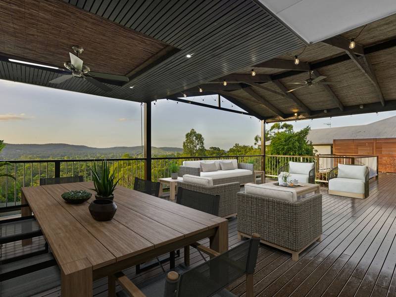 13 Tara Vista Boulevard, HIGHLAND PARK, QLD 4211