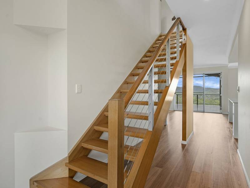 13 Tara Vista Boulevard, HIGHLAND PARK, QLD 4211