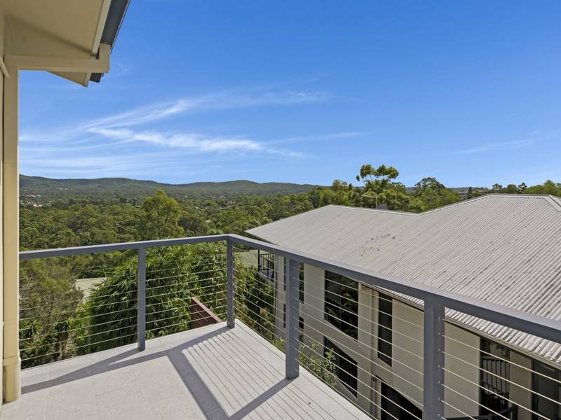 13 Tara Vista Boulevard, HIGHLAND PARK, QLD 4211