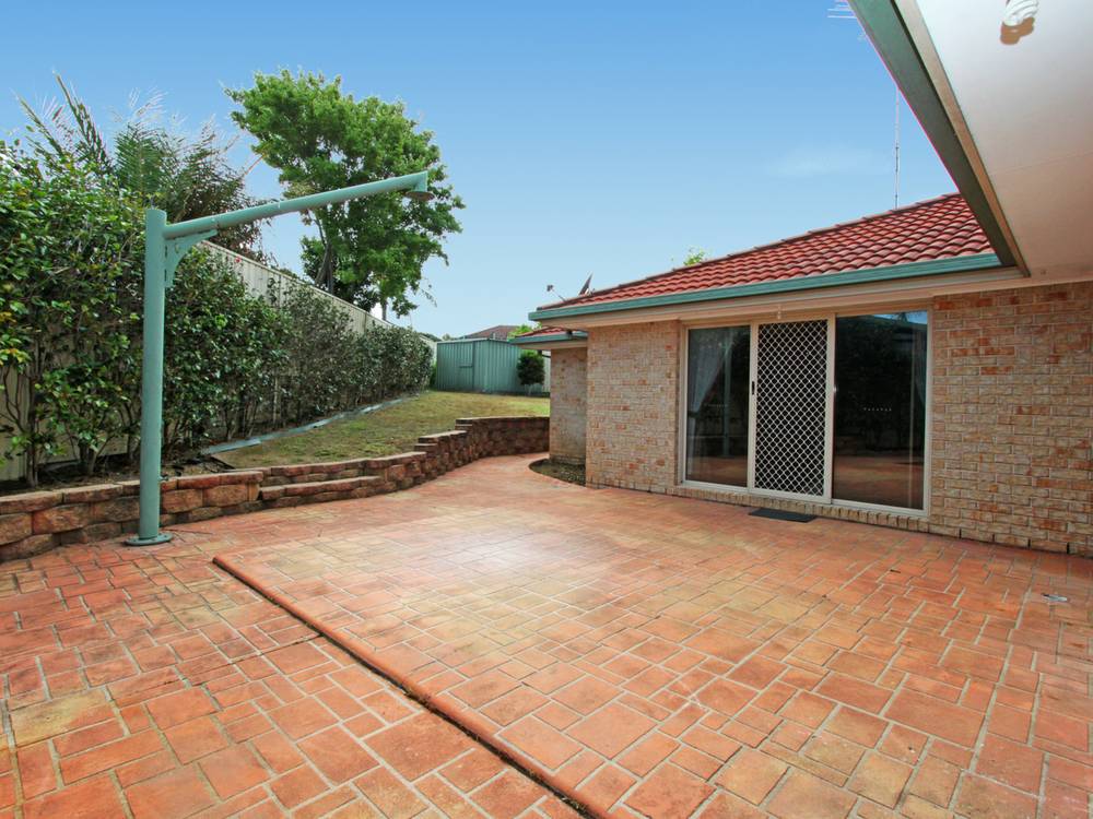 5 Dorrington Place, GLENMORE PARK, NSW 2745