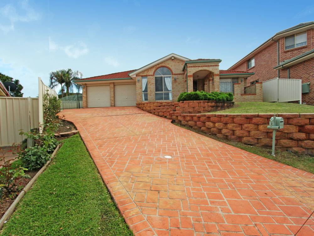 5 Dorrington Place, GLENMORE PARK, NSW 2745