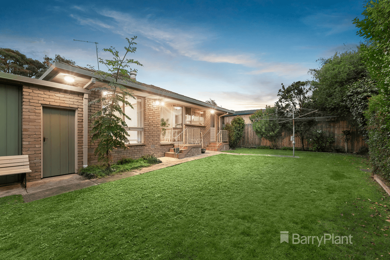 10 Warwick Close, Wantirna, VIC 3152