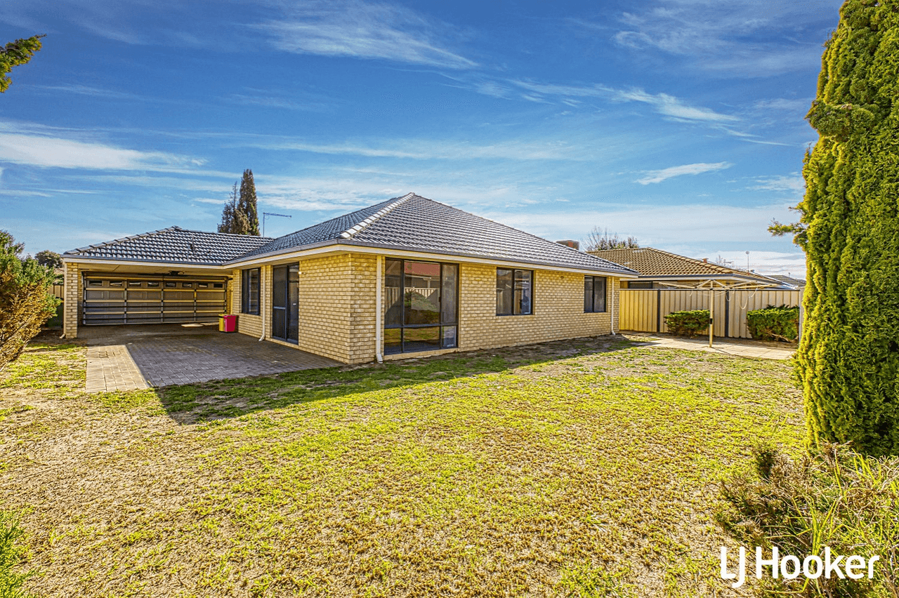 16 Bridge Road, CANNING VALE, WA 6155