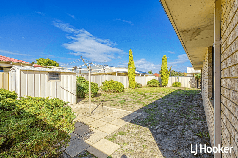 16 Bridge Road, CANNING VALE, WA 6155