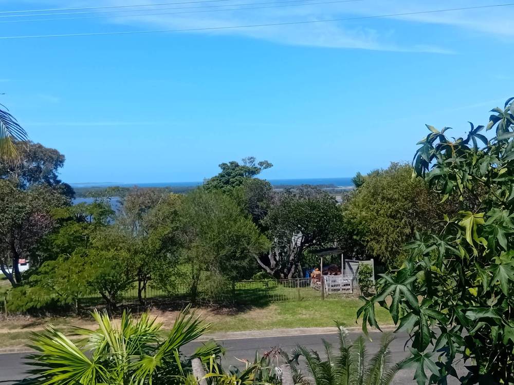 19 Brady Street, MALLACOOTA, VIC 3892
