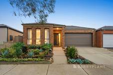 18 Lady Penrhyn Drive, Melton West, VIC 3337