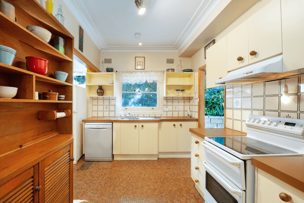 46 Railway Avenue, AUSTINMER, NSW 2515