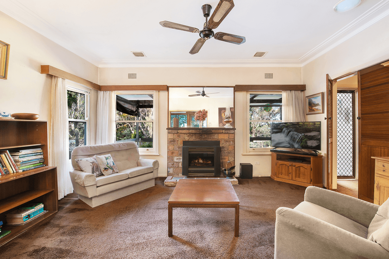 46 Railway Avenue, AUSTINMER, NSW 2515