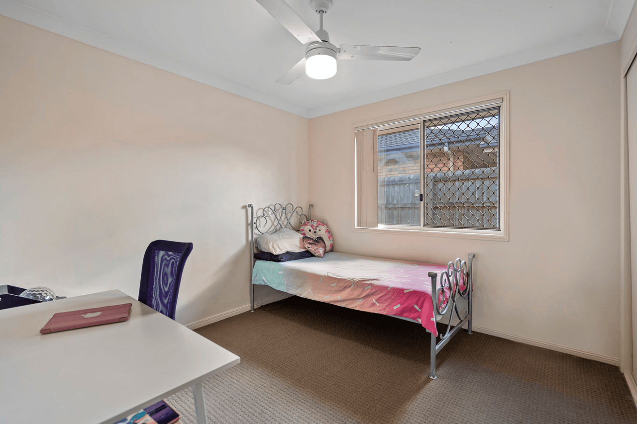 26 Spruce Street, LOGANLEA, QLD 4131