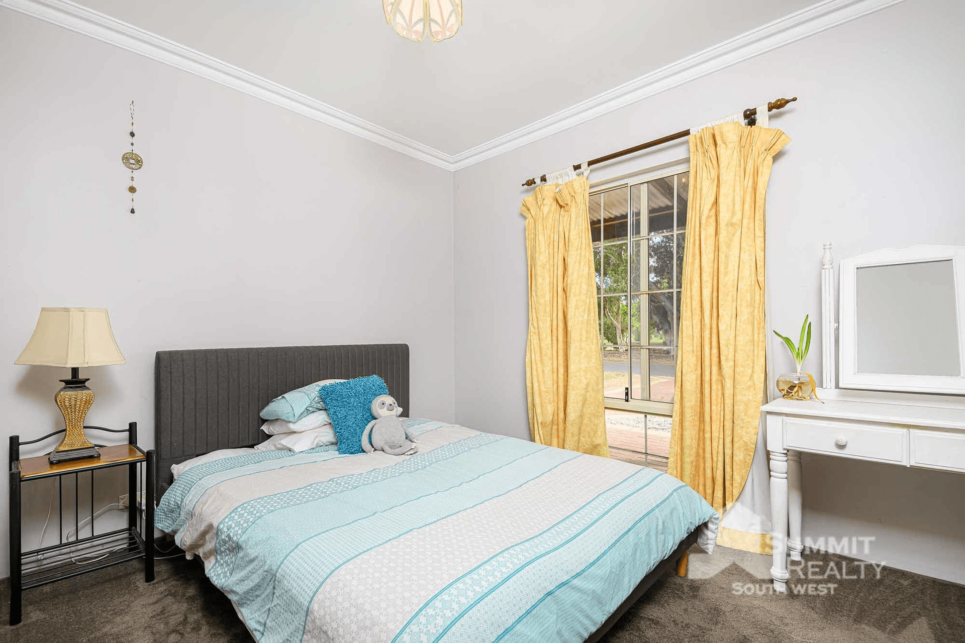 14 Hutchinson Road, Burekup, WA 6227