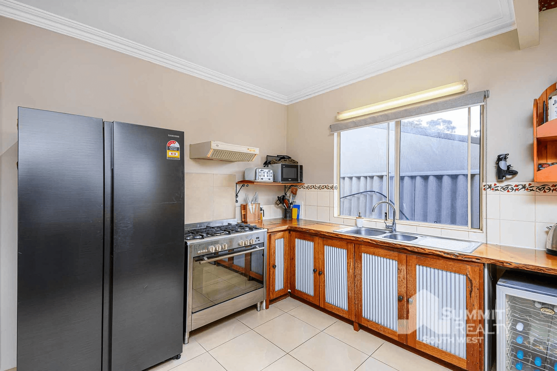 14 Hutchinson Road, Burekup, WA 6227