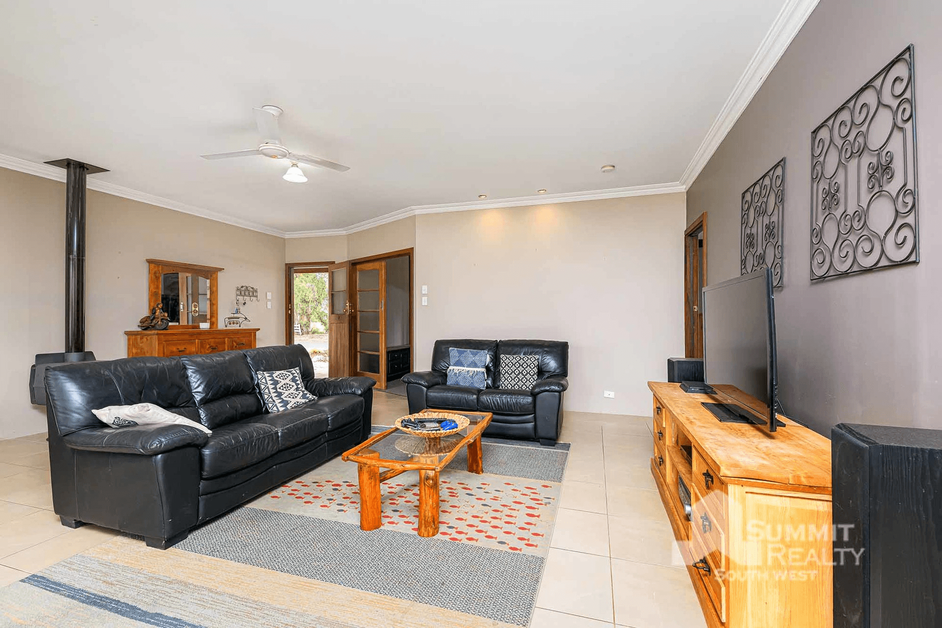 14 Hutchinson Road, Burekup, WA 6227
