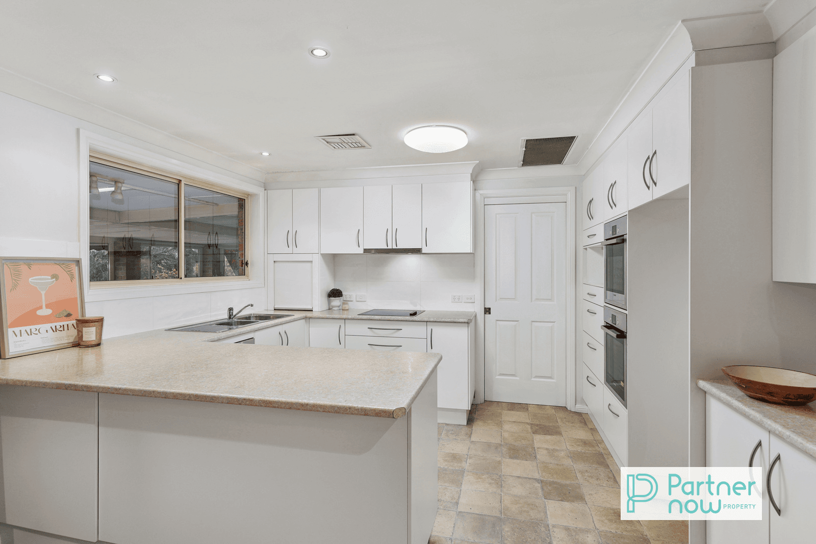 53 Kingswood Drive, TAMWORTH, NSW 2340