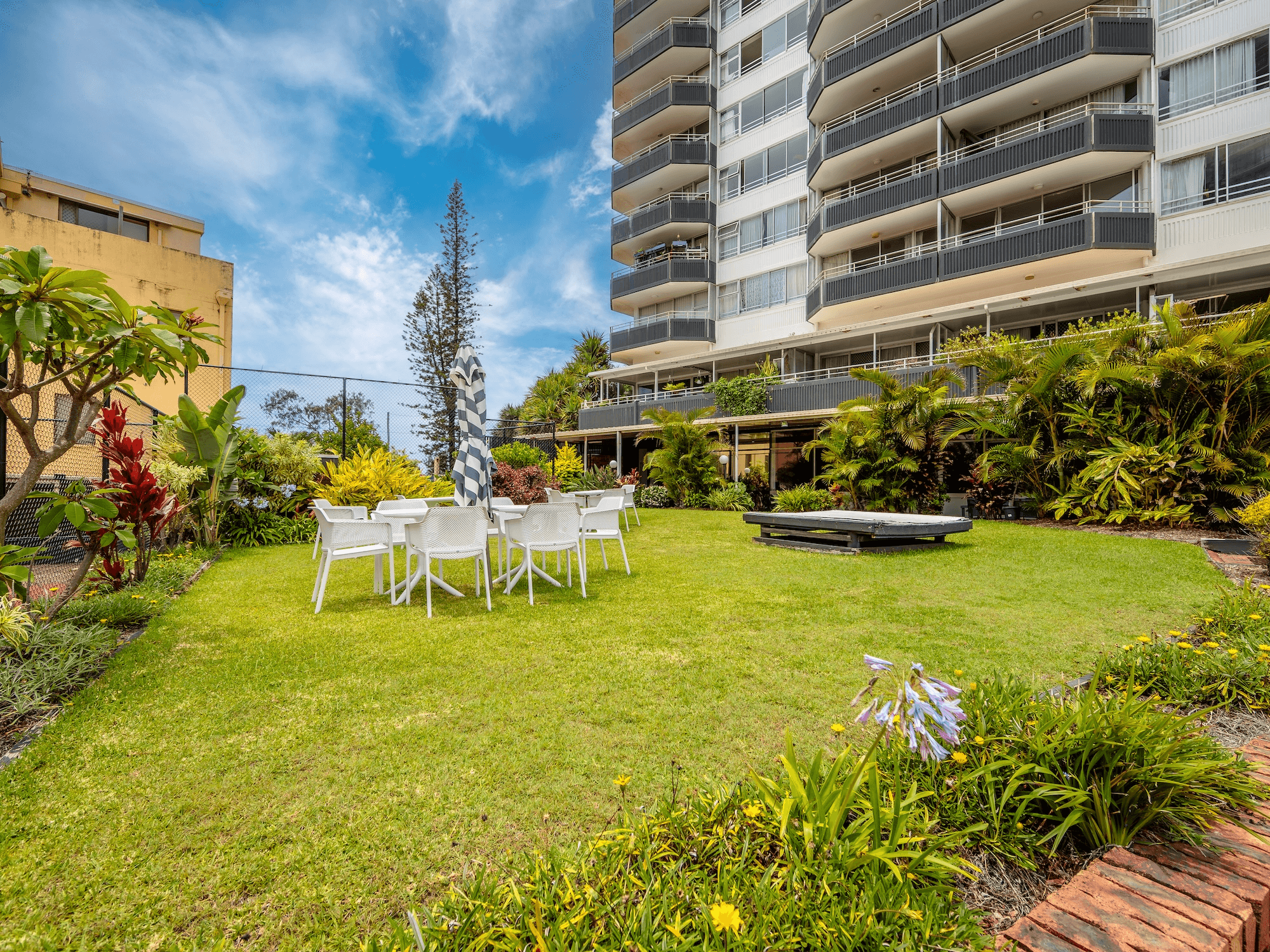 2/3458 Main Beach Parade, SURFERS PARADISE, QLD 4217