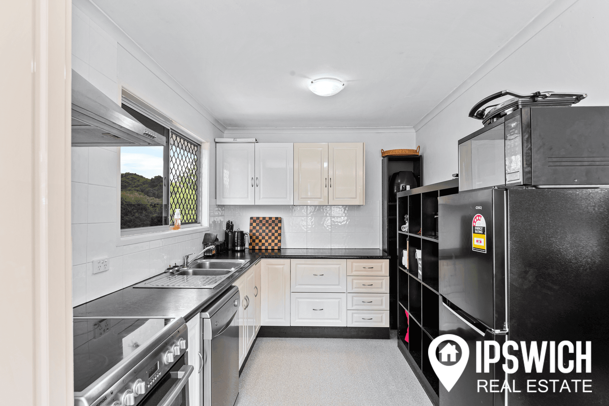 159 MOORES POCKET ROAD, MOORES POCKET, QLD 4305