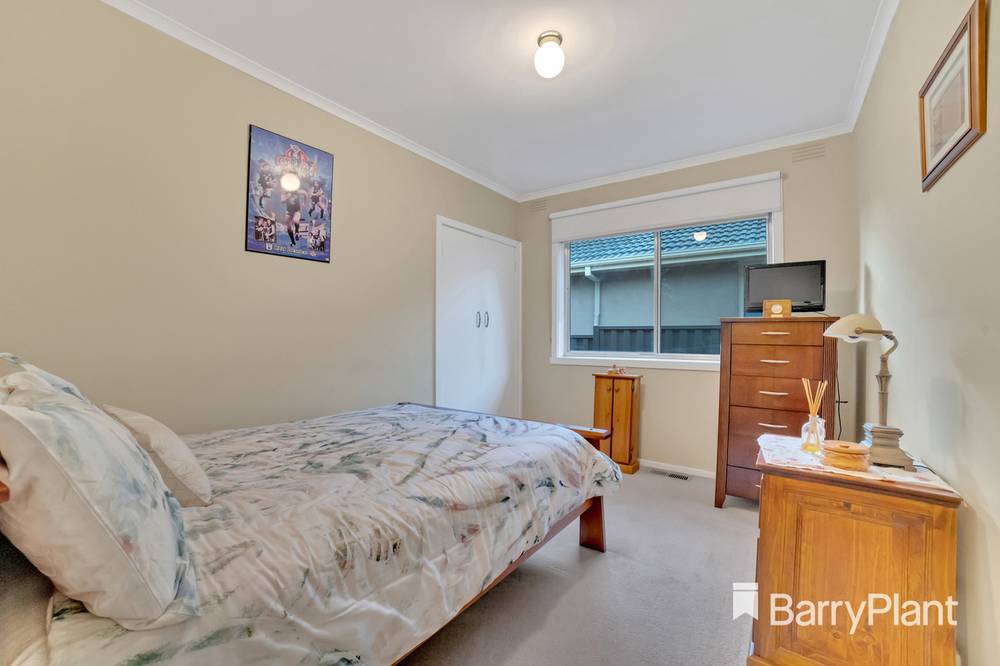 17 Alumnus Court, Wheelers Hill, VIC 3150