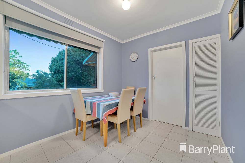 17 Alumnus Court, Wheelers Hill, VIC 3150