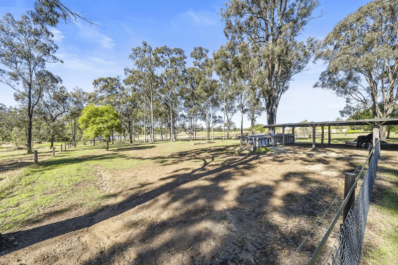 31 Benjamin Court, PLACID HILLS, QLD 4343