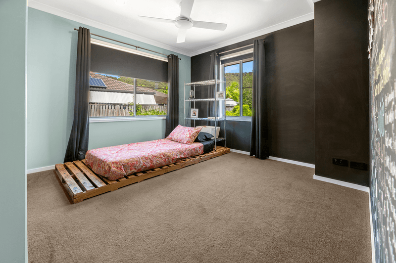 15 Yarrayne Valley Drive, UPPER COOMERA, QLD 4209