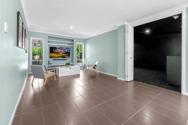 15 Yarrayne Valley Drive, UPPER COOMERA, QLD 4209