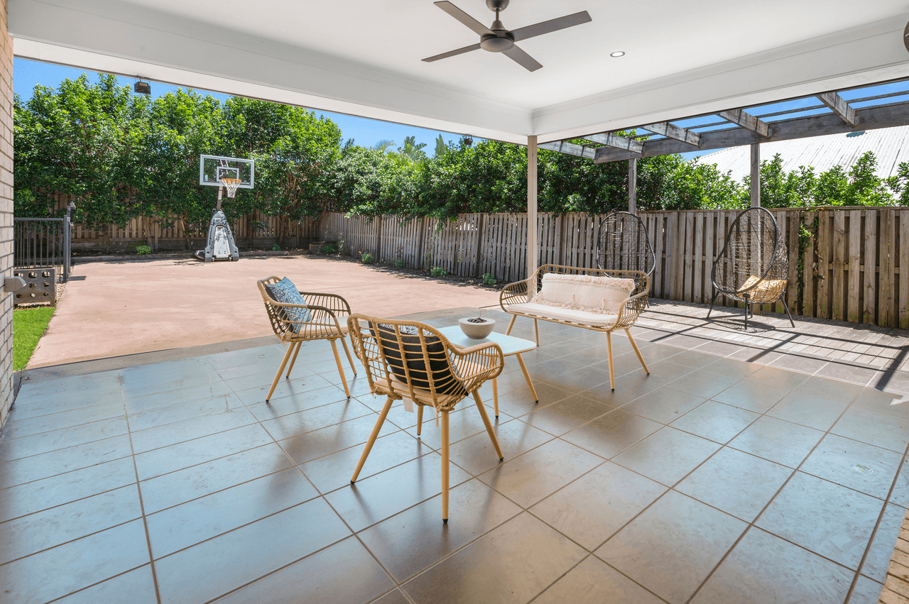 15 Yarrayne Valley Drive, UPPER COOMERA, QLD 4209