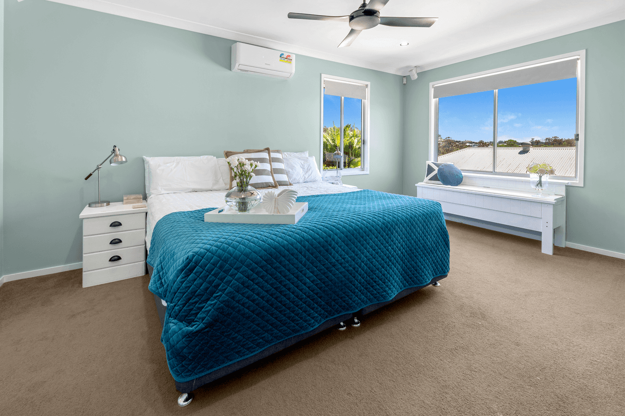 15 Yarrayne Valley Drive, UPPER COOMERA, QLD 4209