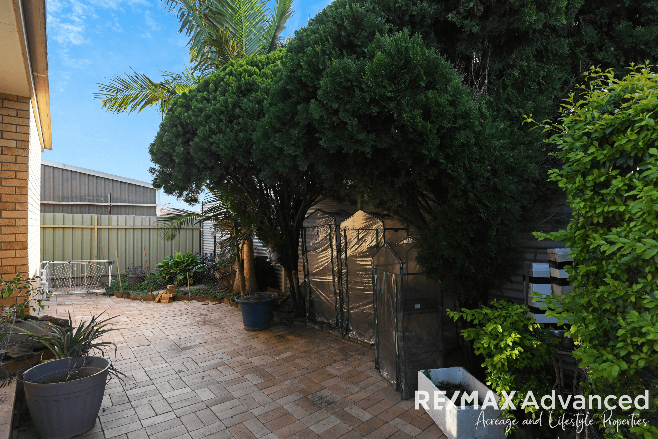 24 Clark Terrace, Sandstone Point, QLD 4511