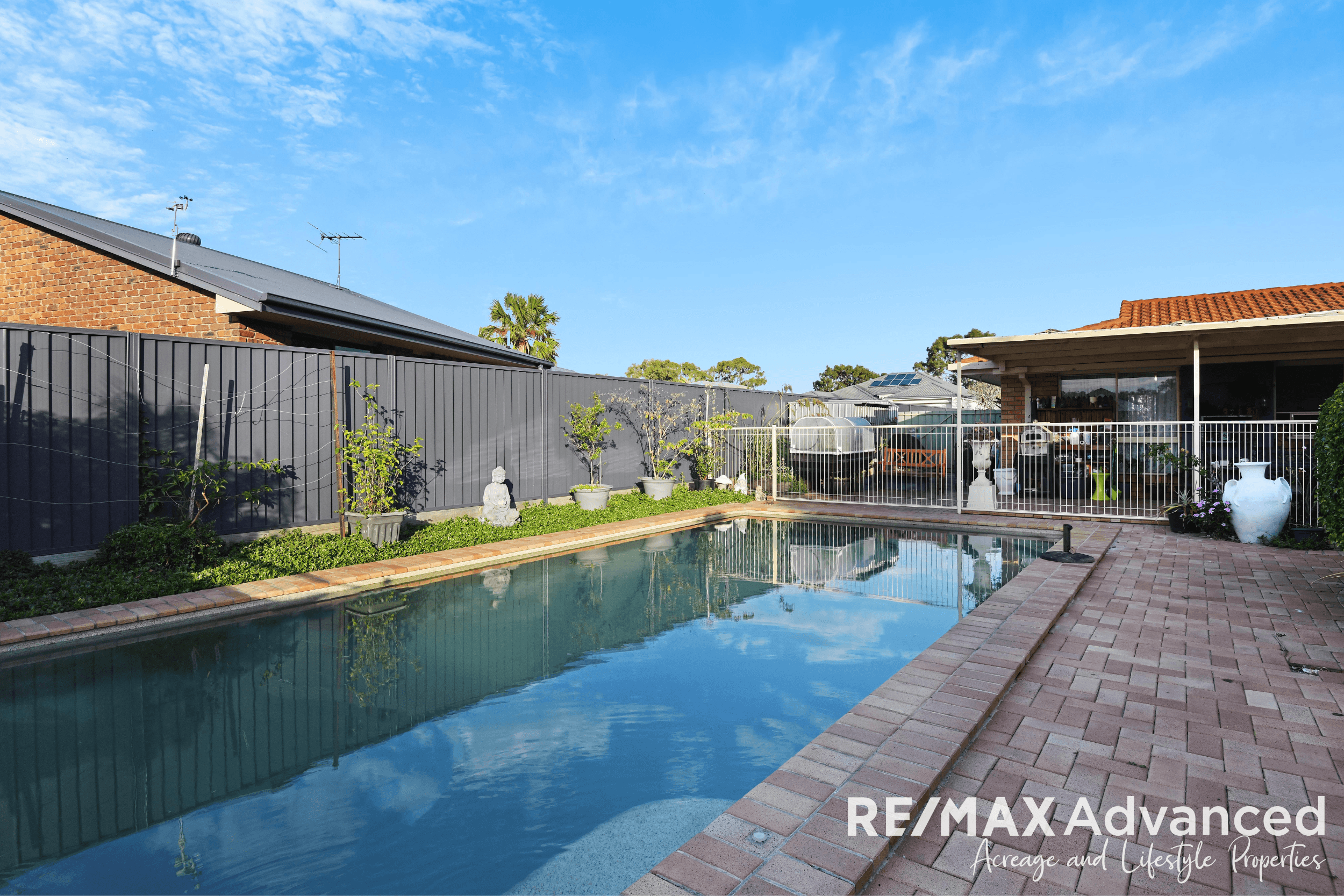 24 Clark Terrace, Sandstone Point, QLD 4511