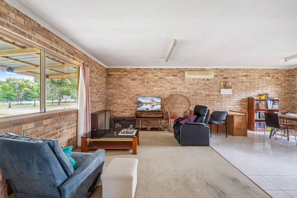 16 Cabrera Crescent, BEERWAH, QLD 4519
