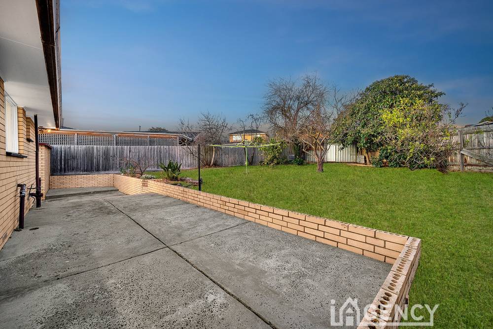 71 Somerset Drive, DANDENONG NORTH, VIC 3175
