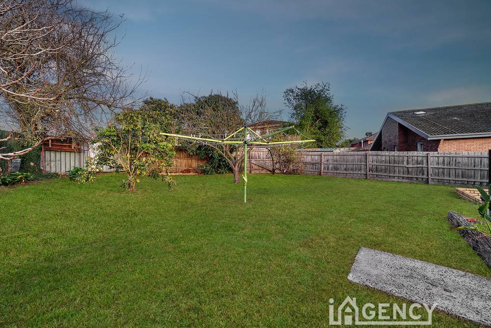 71 Somerset Drive, DANDENONG NORTH, VIC 3175