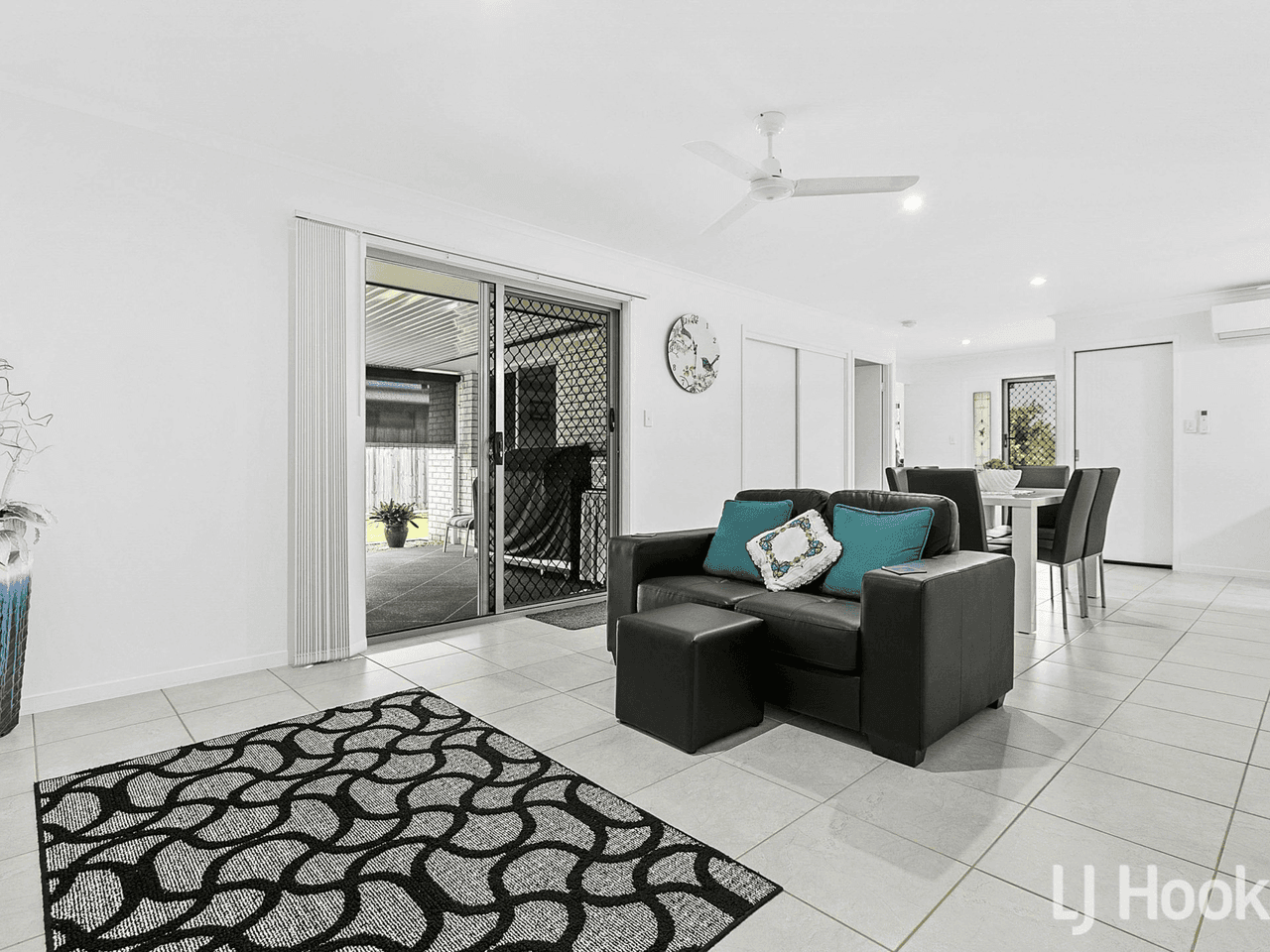 28 Wagtail Circuit, KAWUNGAN, QLD 4655