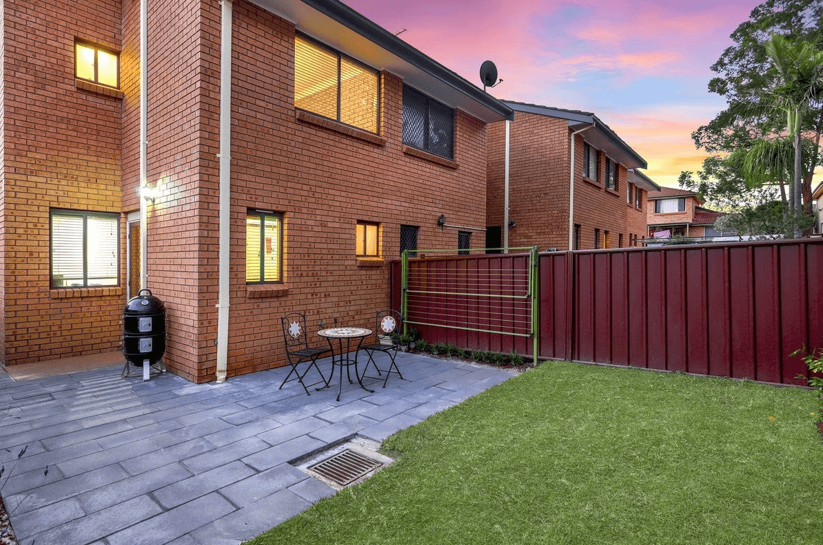 11/4 Highfield Road, Quakers Hill, NSW 2763