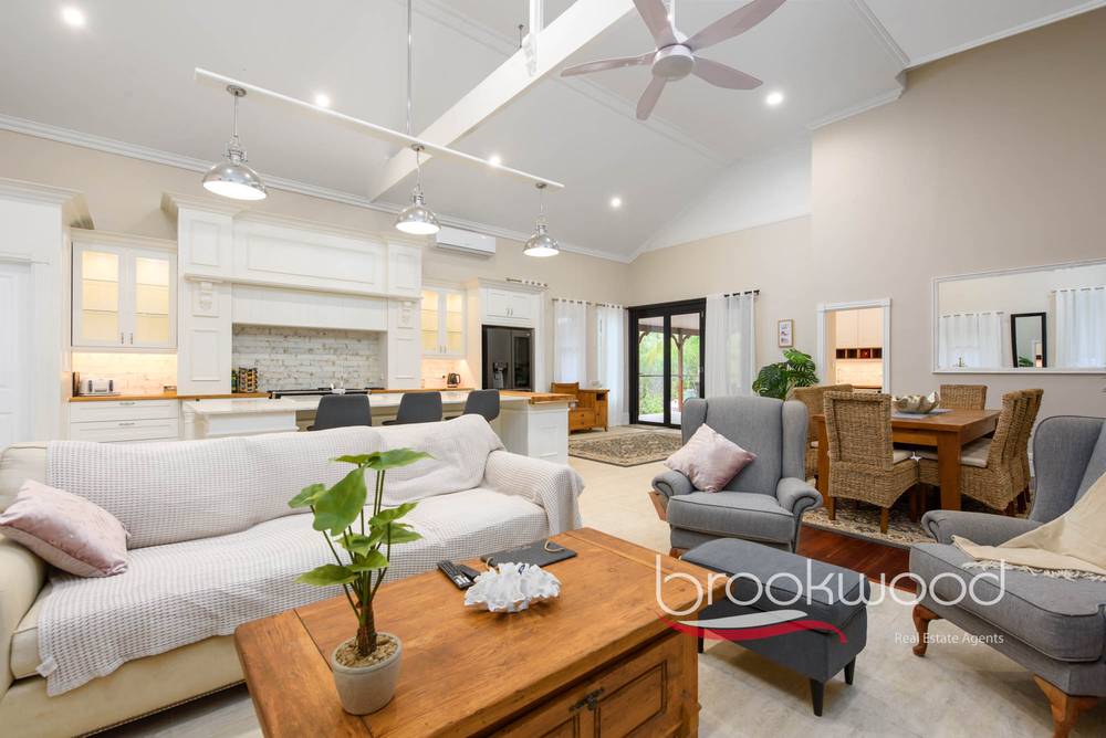 20 Hardey Road, Glen Forrest, WA 6071