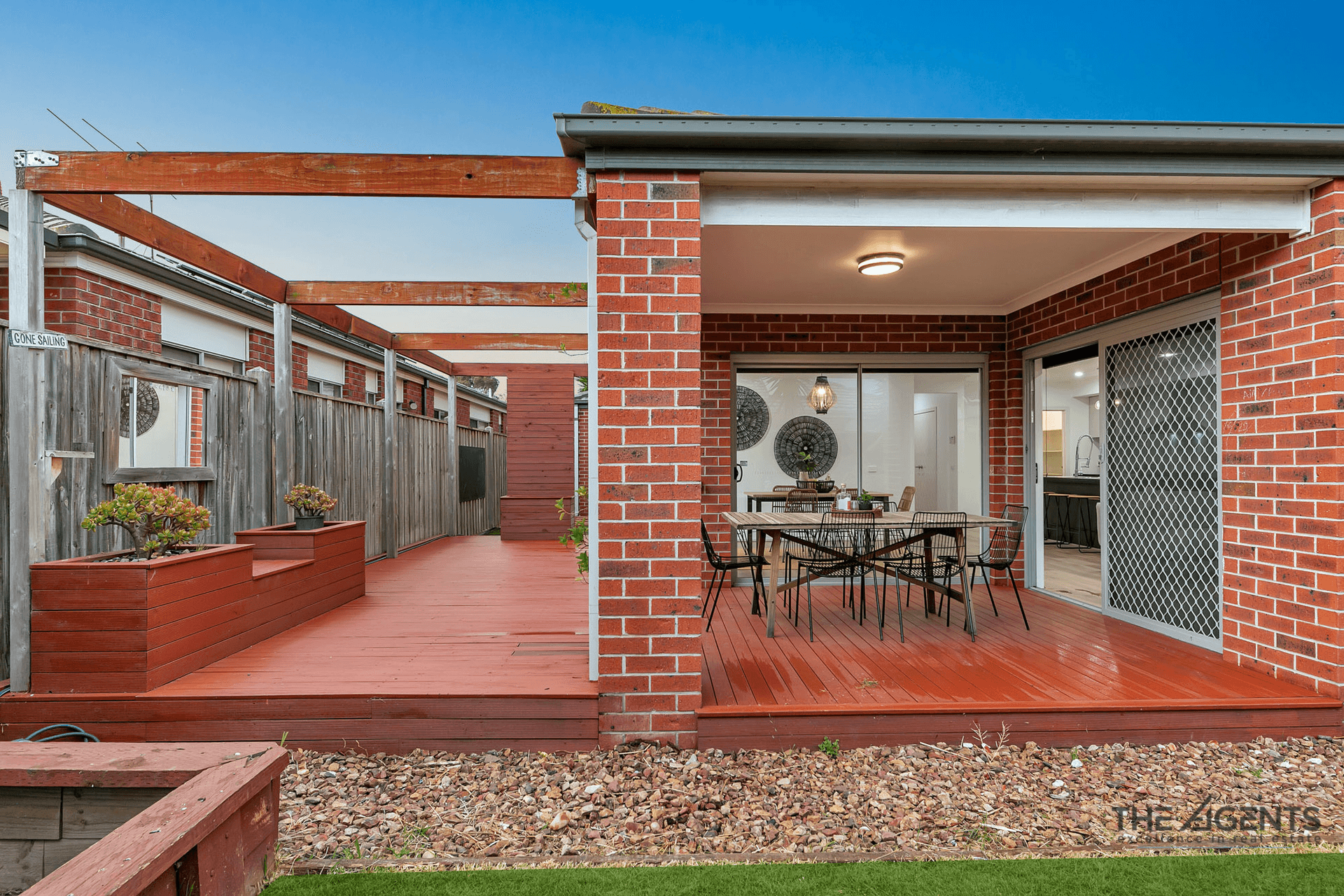 28 Tropic Circuit, Point Cook, VIC 3030