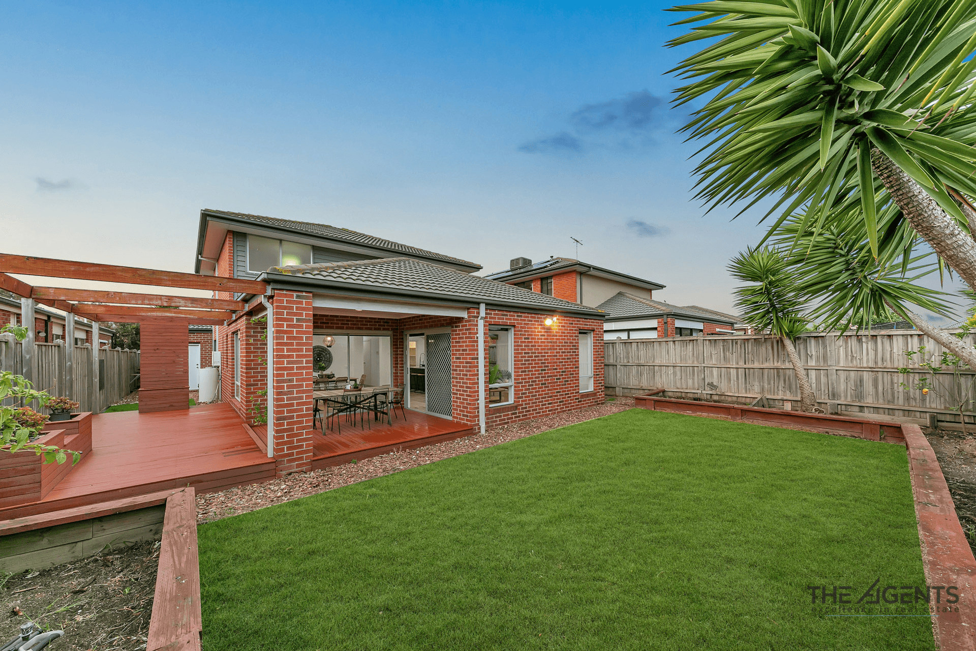 28 Tropic Circuit, Point Cook, VIC 3030