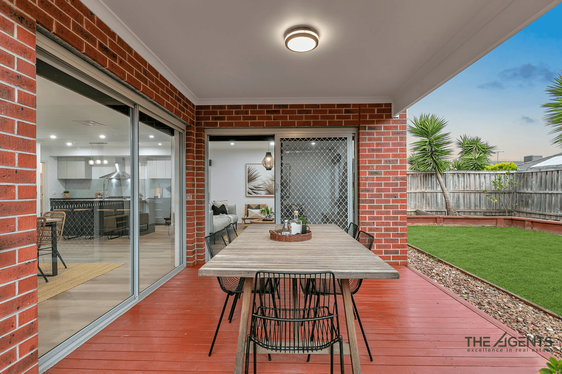 28 Tropic Circuit, Point Cook, VIC 3030